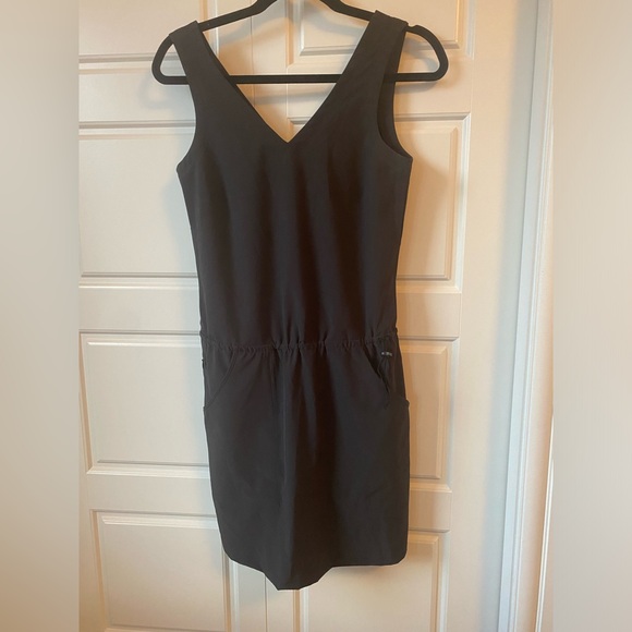 Toad&Co Black Tennis Dress - Picture 4 of 5